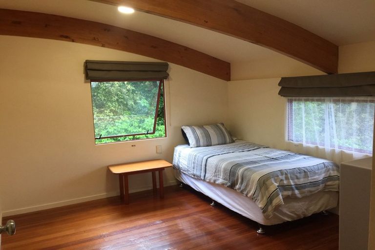 Photo of property in 142 Wade River Road, Wade Heads, Whangaparaoa, 0932