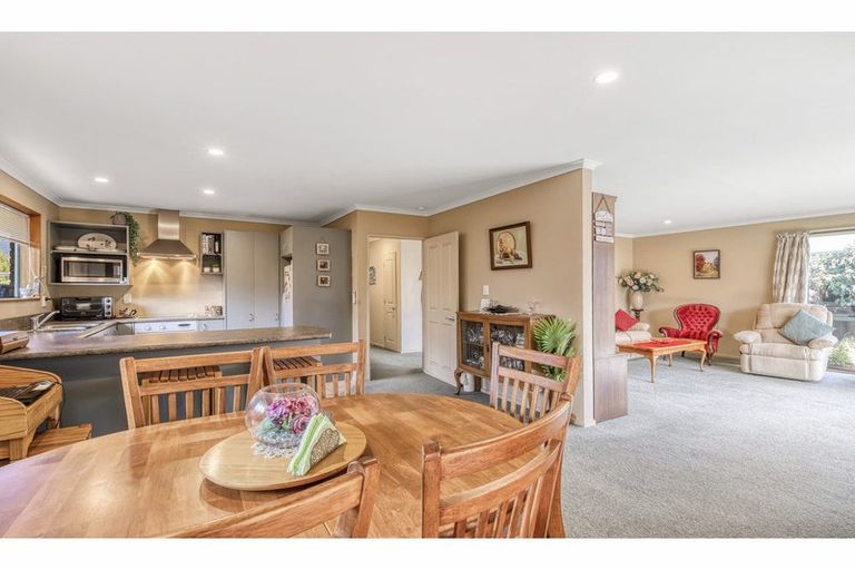 Photo of property in 7b Matson Close, Rangiora, 7400