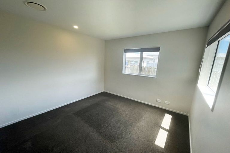 Photo of property in 25 Divide Loop, Takanini, 2112