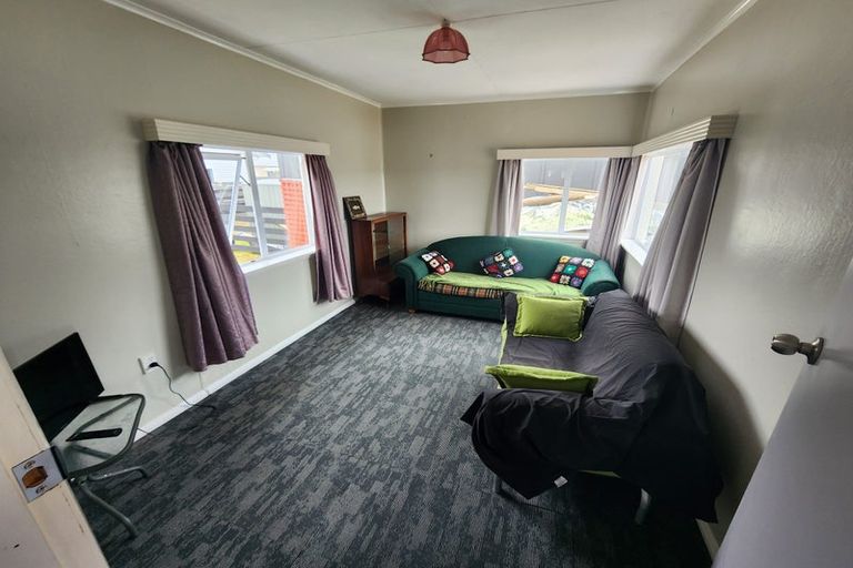 Photo of property in 16 Norton Street, Foxton Beach, Foxton, 4815