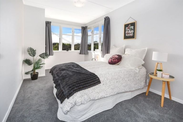 Photo of property in 4 Bromley View, Ranui, Porirua, 5024