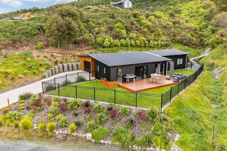 Photo of property in 7 Margaret Mahy Drive, Blue Mountains, Upper Hutt, 5371