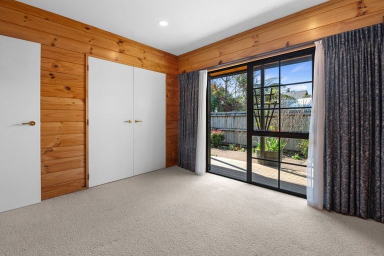 Photo of property in 38 Gemini Place, Kawaha Point, Rotorua, 3010