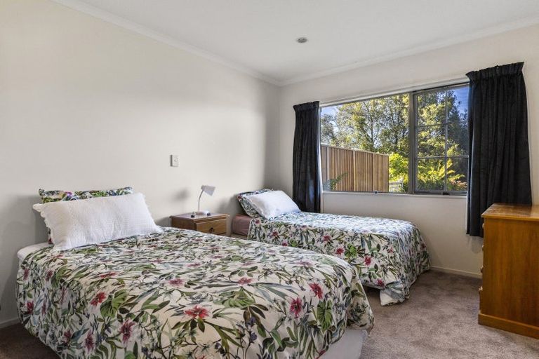 Photo of property in 44 Lakeridge Close, Rangatira Park, Taupo, 3330