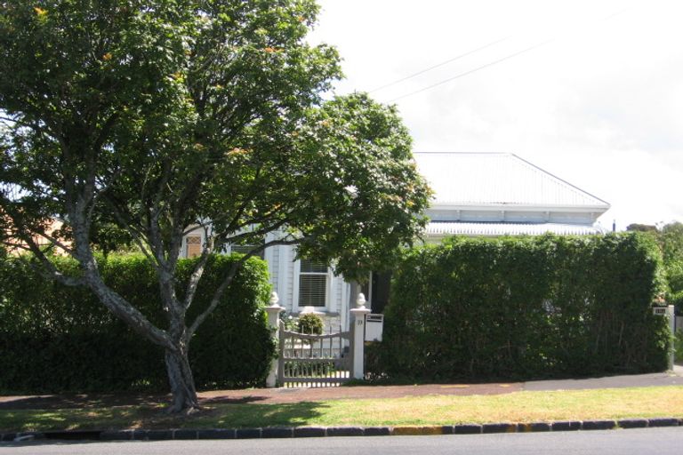 Photo of property in 19a Ohinerau Street, Remuera, Auckland, 1050