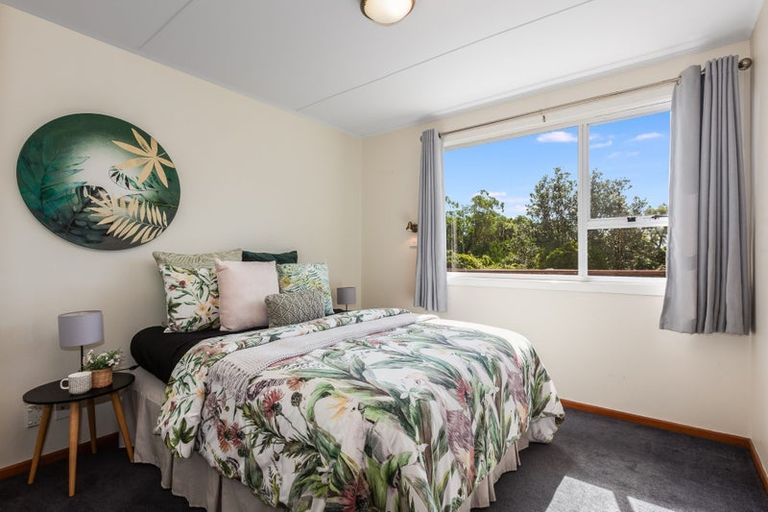 Photo of property in 2 Ash Grove, Ranui, Porirua, 5024