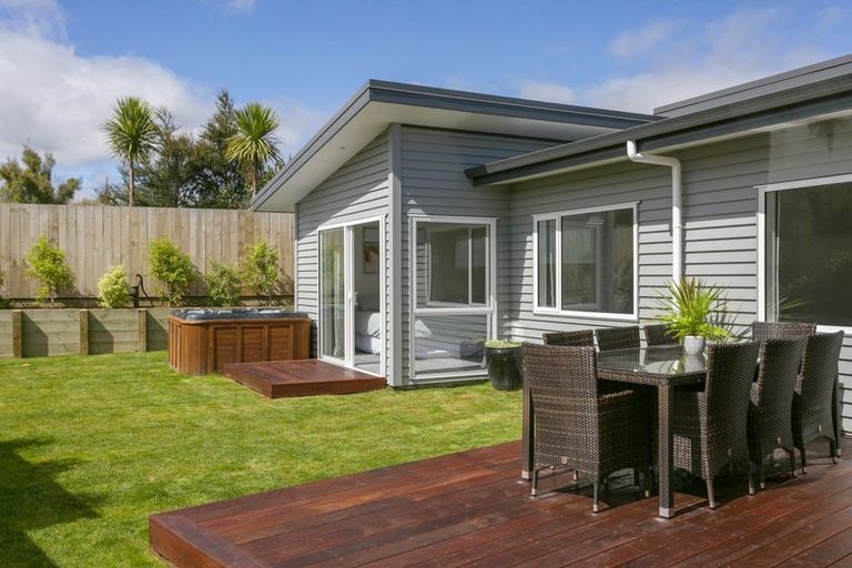 Photo of property in 9 Moa Lane, Richmond Heights, Taupo, 3330