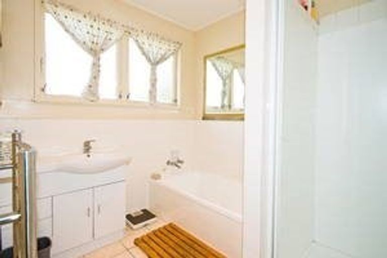 Photo of property in 30 Willoughby Avenue, Howick, Auckland, 2014