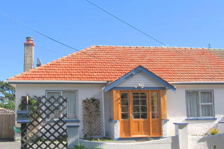 Photo of property in 22 Monorgan Road, Strathmore Park, Wellington, 6022