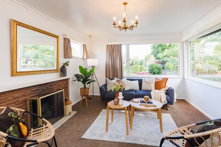 Photo of property in 7 Surrey Crescent, Hokowhitu, Palmerston North, 4410