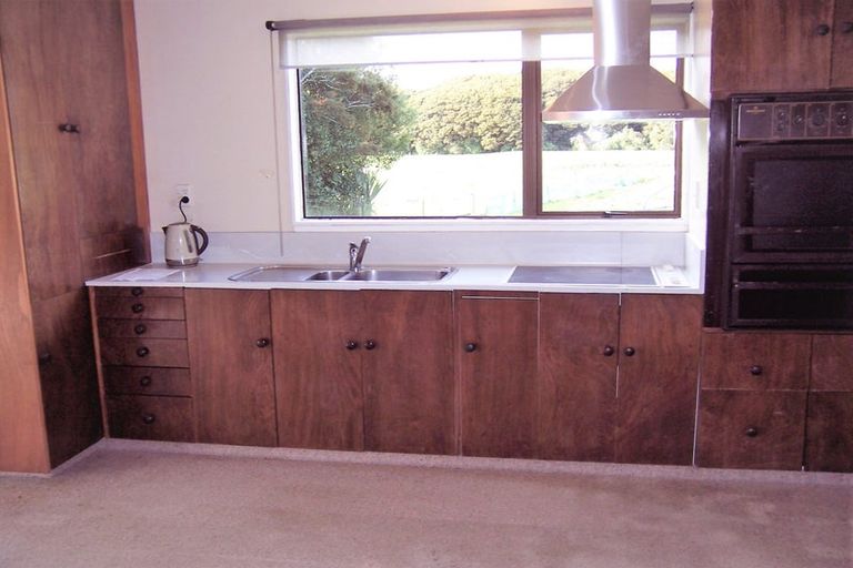 Photo of property in 66 Clifden Highway, Tuatapere, 9691