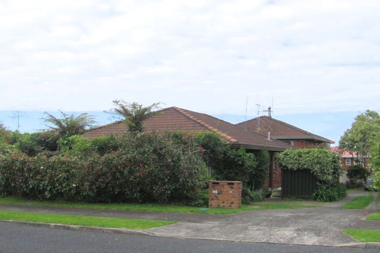 Photo of property in 24 Whitaker Street, Otumoetai, Tauranga, 3110