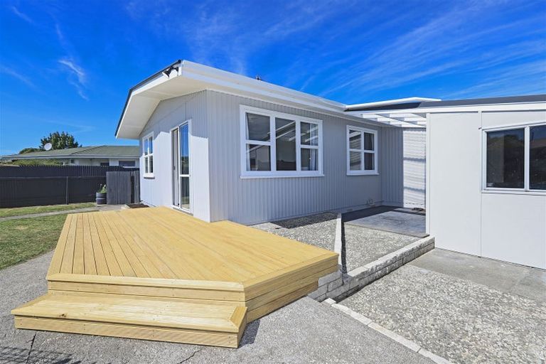 Photo of property in 22 Sunderland Drive, Flaxmere, Hastings, 4120