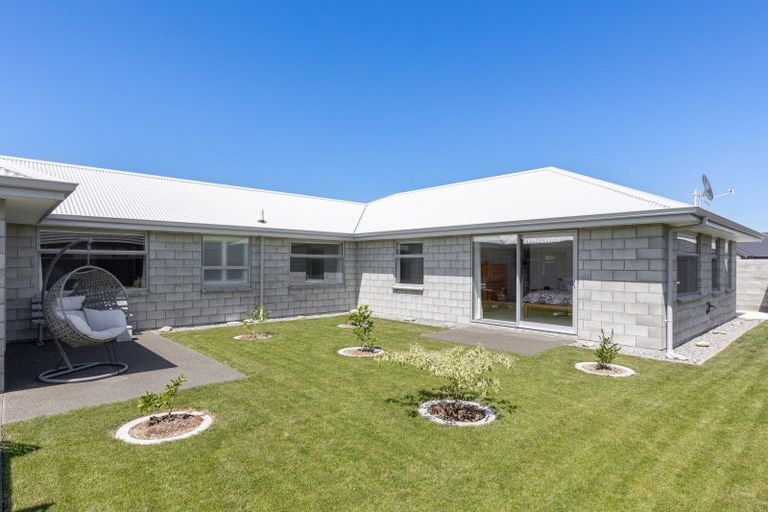 Photo of property in 22 Rose Manor Drive, Springlands, Blenheim, 7201