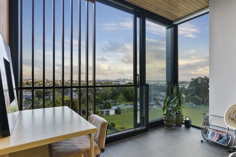 Photo of property in Frank Sargeson Apts, 308/74 Anzac Street, Takapuna, Auckland, 0622