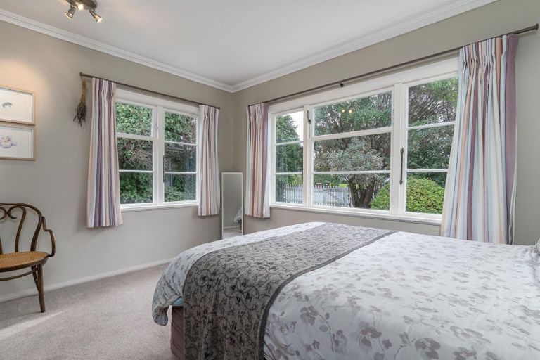 Photo of property in 17 Lansdowne Crescent, Lansdowne, Masterton, 5810