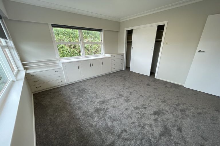 Photo of property in 222 Te Atatu Road, Te Atatu South, Auckland, 0610