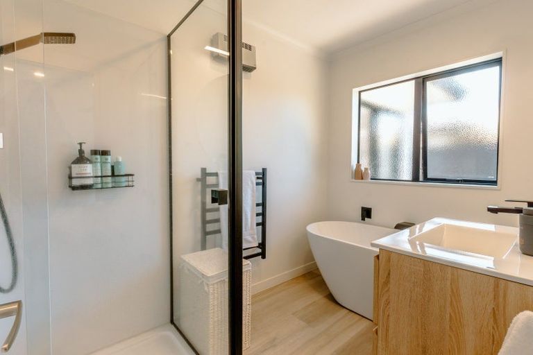 Photo of property in 16 Tomika Crescent, Papamoa Beach, Papamoa, 3118