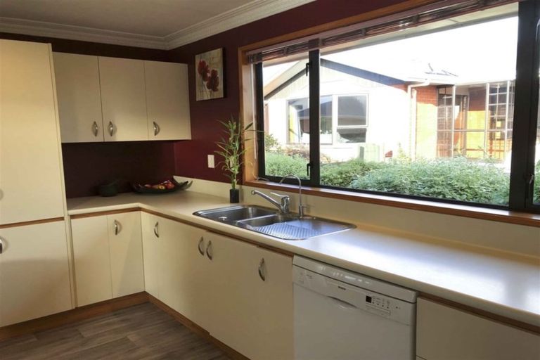 Photo of property in 118 Kildare Drive, Waikiwi, Invercargill, 9810