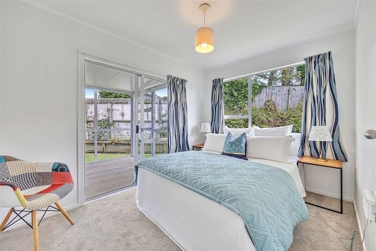 Photo of property in 4 Bacot Place, Howick, Auckland, 2014
