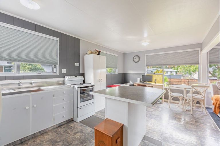 Photo of property in 12 Berwick Street, Flaxmere, Hastings, 4120