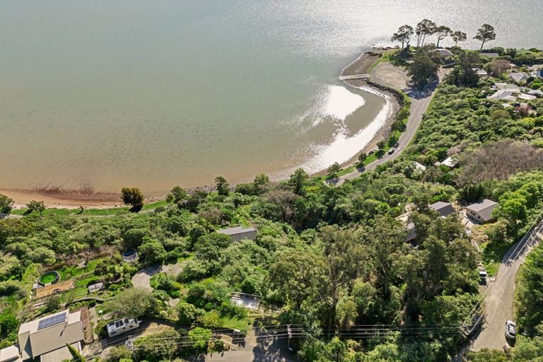 Photo of property in 33 Andersons Road, Charteris Bay, Governors Bay, 8971
