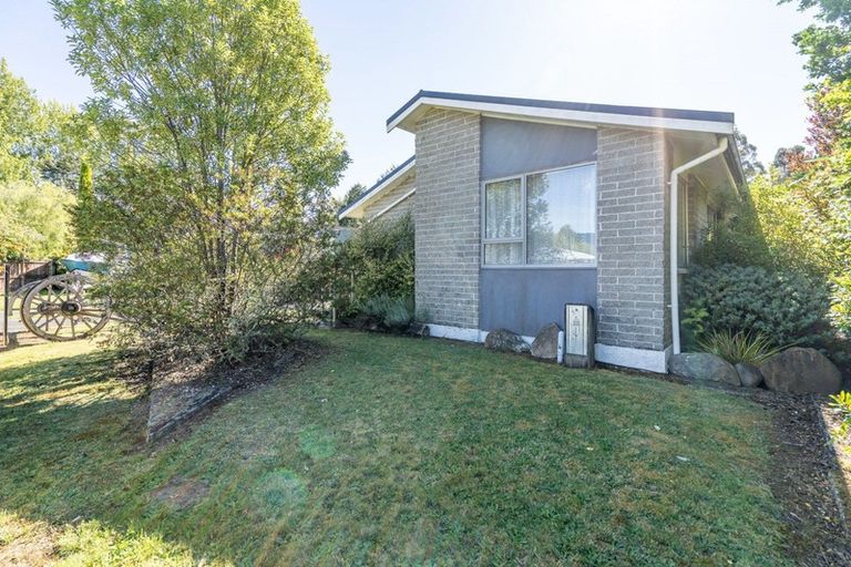 Photo of property in 48 Westmere Place, Manapouri, 9679