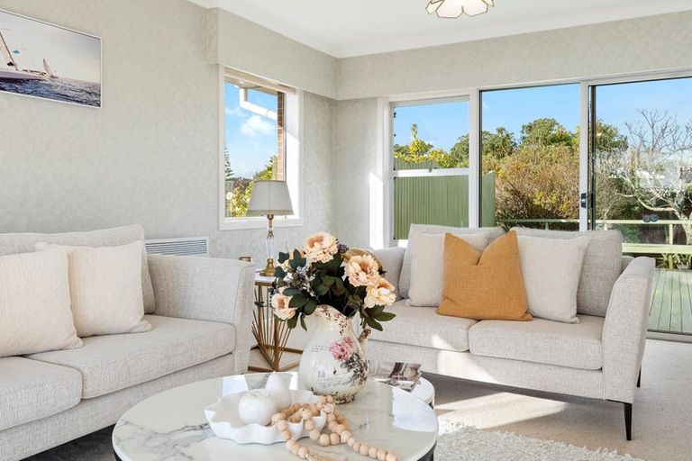 Photo of property in 4 The Anchorage, Sunnyhills, Auckland, 2010