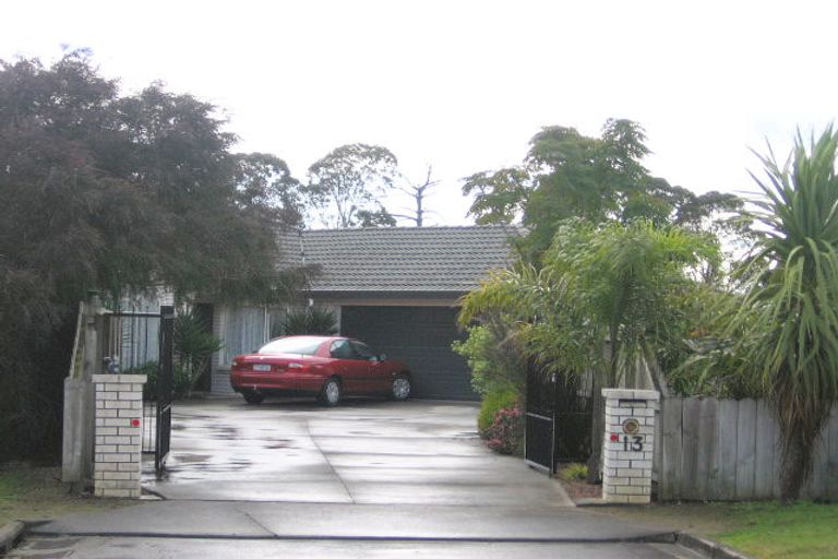 Photo of property in 13 Corfield Way, Burswood, Auckland, 2013