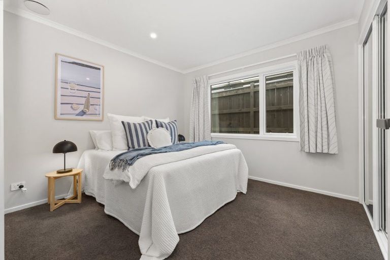 Photo of property in 10 Weatherdeck Close, Whitby, Porirua, 5024