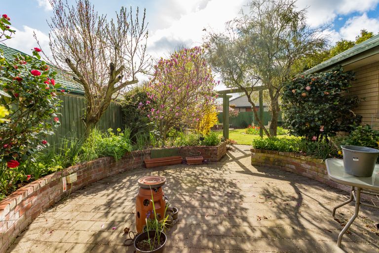 Photo of property in 14 Cataluna Place, Hei Hei, Christchurch, 8042