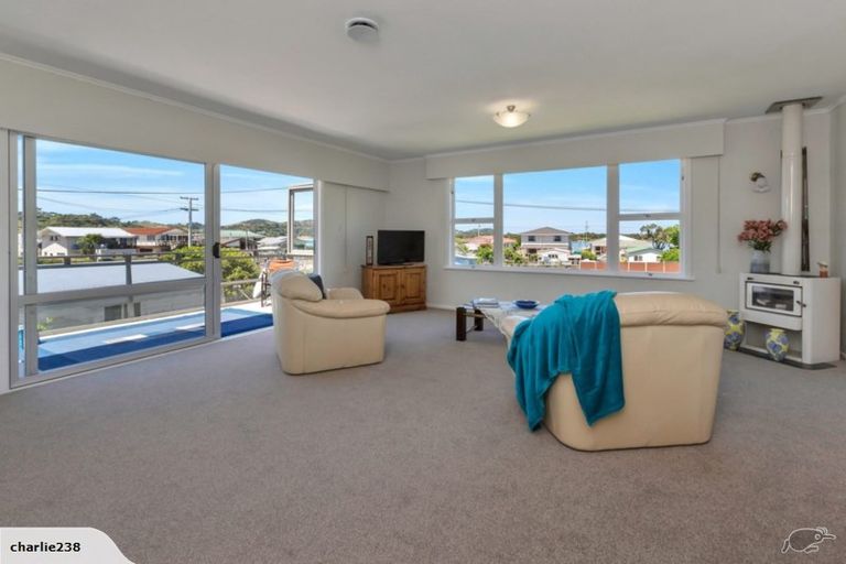 Photo of property in 8 Pine Road, Ngunguru, Whangarei, 0173