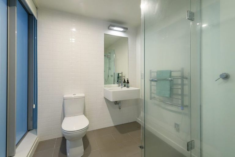 Photo of property in Portal Apartments, 1b/42 Cable Street, Te Aro, Wellington, 6011