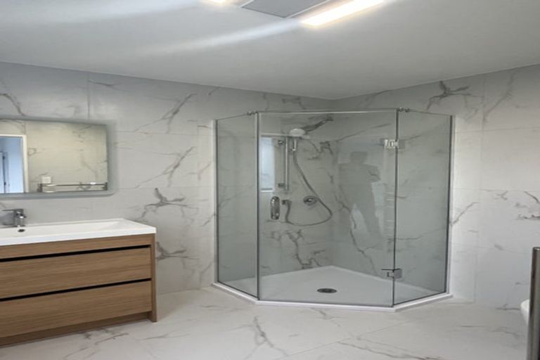 Photo of property in 1 Boys Place, Pakuranga Heights, Auckland, 2010