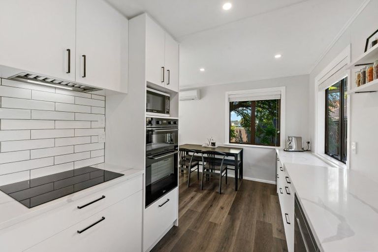 Photo of property in 66 Mcintyre Road, Mangere Bridge, Auckland, 2022