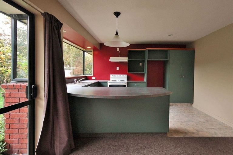 Photo of property in 2/10 Sefton Street, Belfast, Christchurch, 8051