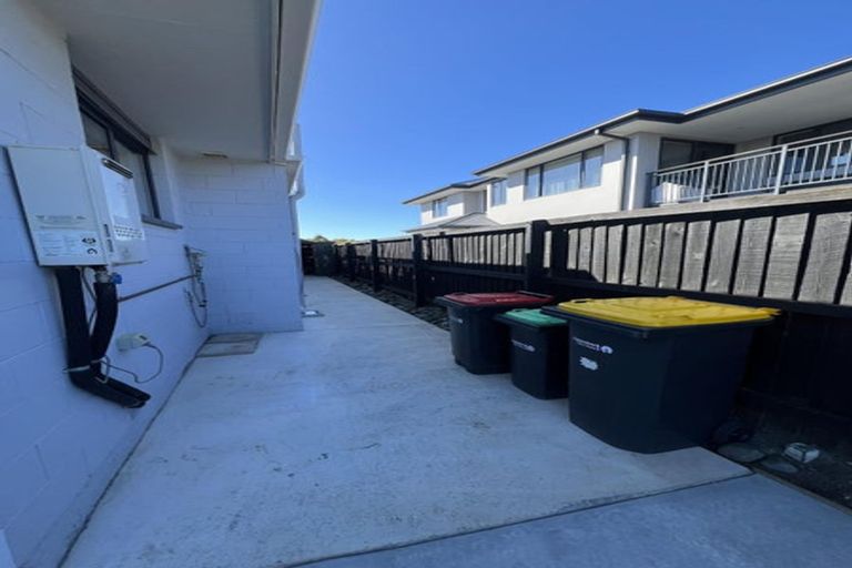 Photo of property in 135 Queenspark Drive, Parklands, Christchurch, 8083