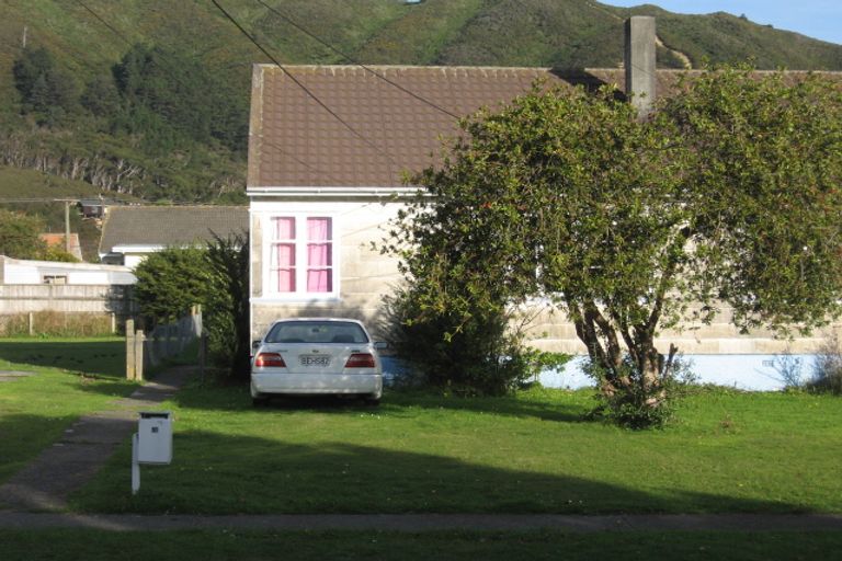 Photo of property in 13 Collett Street, Naenae, Lower Hutt, 5011