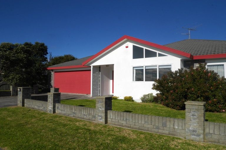 Photo of property in 300 Manly Street, Paraparaumu Beach, Paraparaumu, 5032