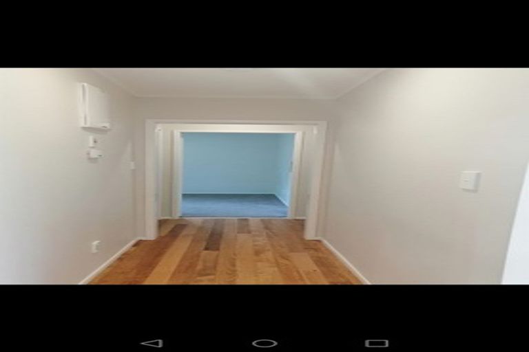 Photo of property in 5/8 Tawera Road, Greenlane, Auckland, 1051