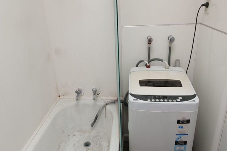 Photo of property in 2/20 Deller Grove, Silverstream, Upper Hutt, 5019