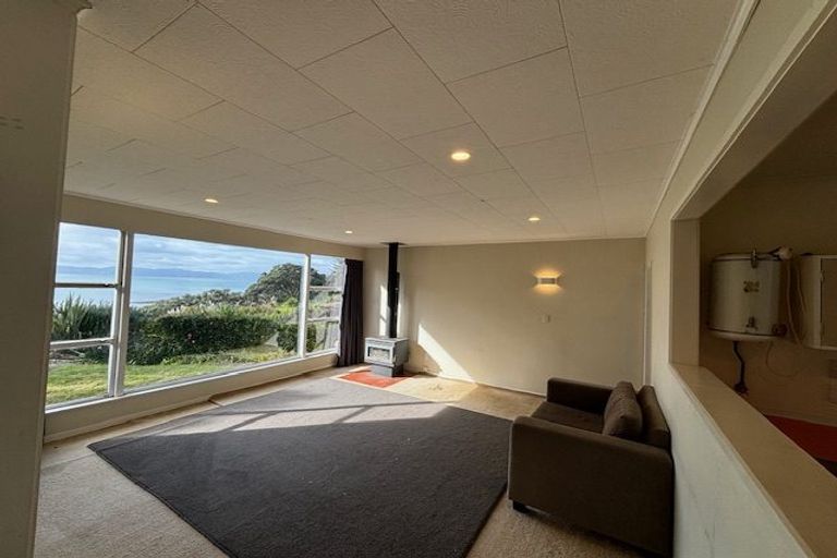 Photo of property in 65 Howard Road, Orere Point, Papakura, 2585
