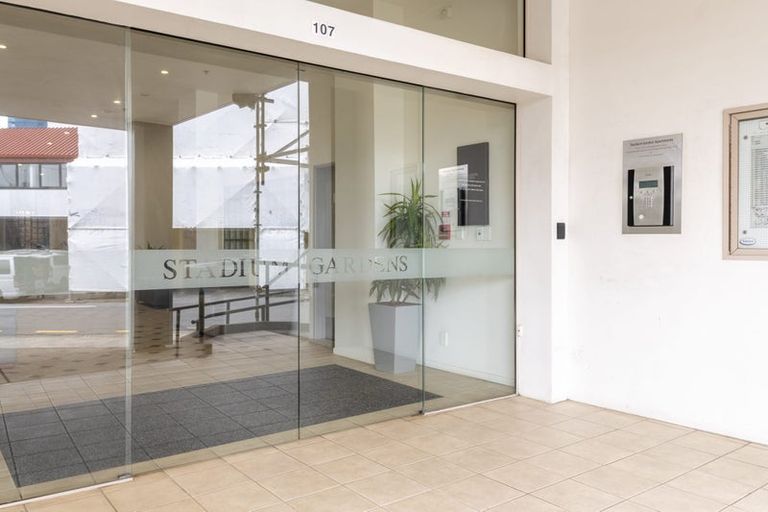 Photo of property in 103b Thorndon Quay, Pipitea, Wellington, 6011