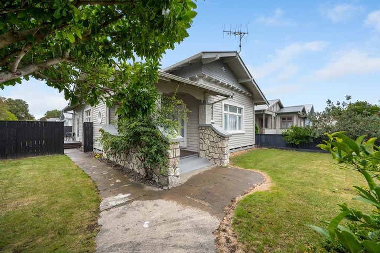 Photo of property in 128 Vigor Brown Street, Napier South, Napier, 4110