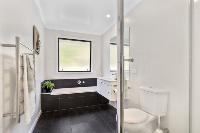 Photo of property in 15 Shoreview Close, Omokoroa, 3114