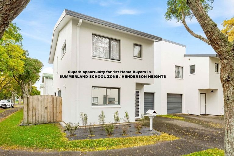 Photo of property in 15 Butia Avenue, Henderson, Auckland, 0612
