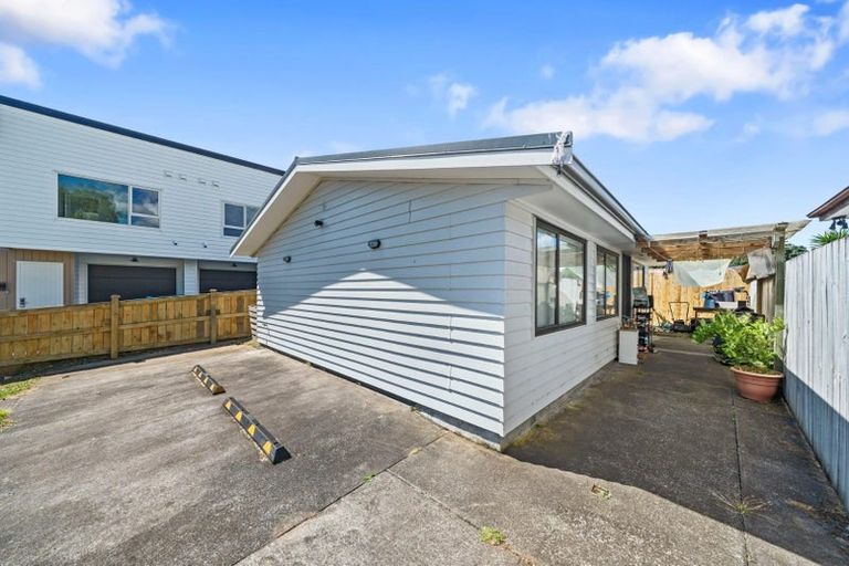 Photo of property in 18 Volante Avenue, Wattle Downs, Auckland, 2103