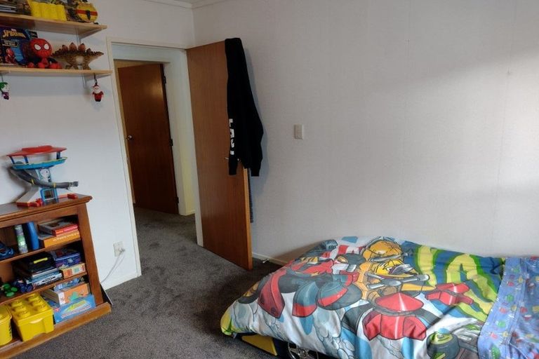 Photo of property in 1/26 Marlborough Street, Silverstream, Upper Hutt, 5019