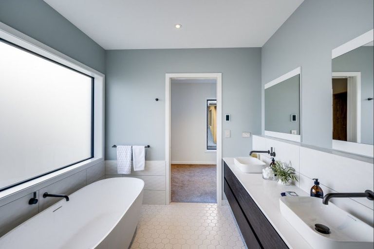 Photo of property in 24a Duart Road, Havelock North, 4130