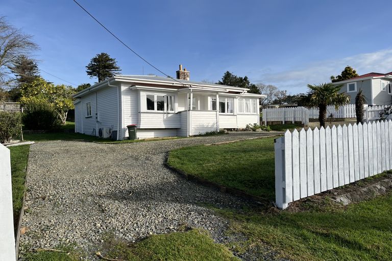 Photo of property in 77 Rodney Street, Wellsford, 0900